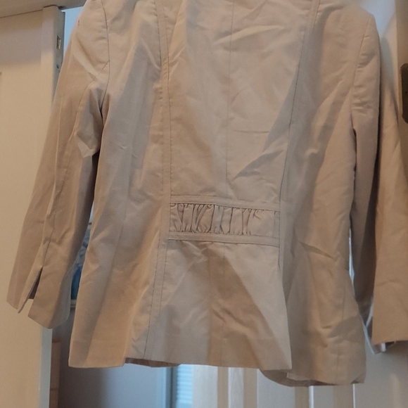 Blazer - Picture 2 of 3